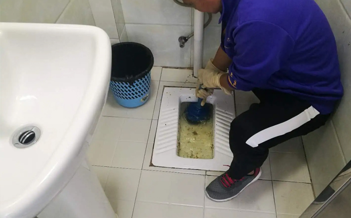王屋镇疏通蹲坑